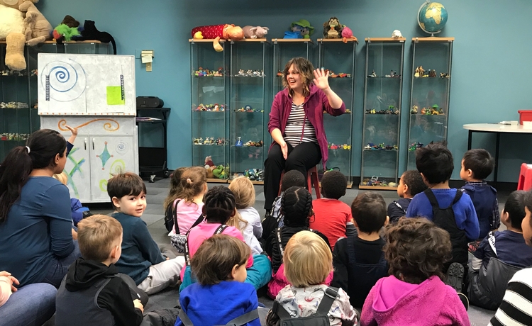 Visite de la bibliothèque